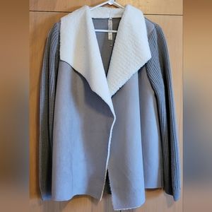 Light gray sweater with white fleece lining